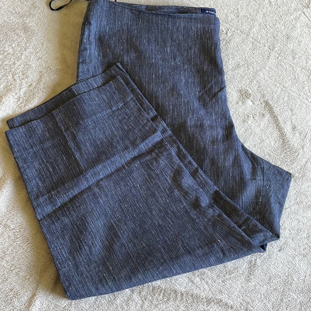 Jones New York Stretch Capri Size 20
